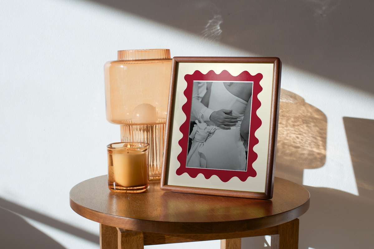 Wave Photo Mount in Maroon