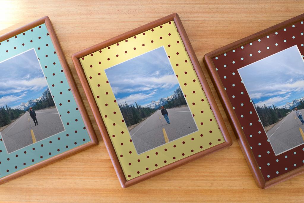 Dot Photo Mount in Yellow