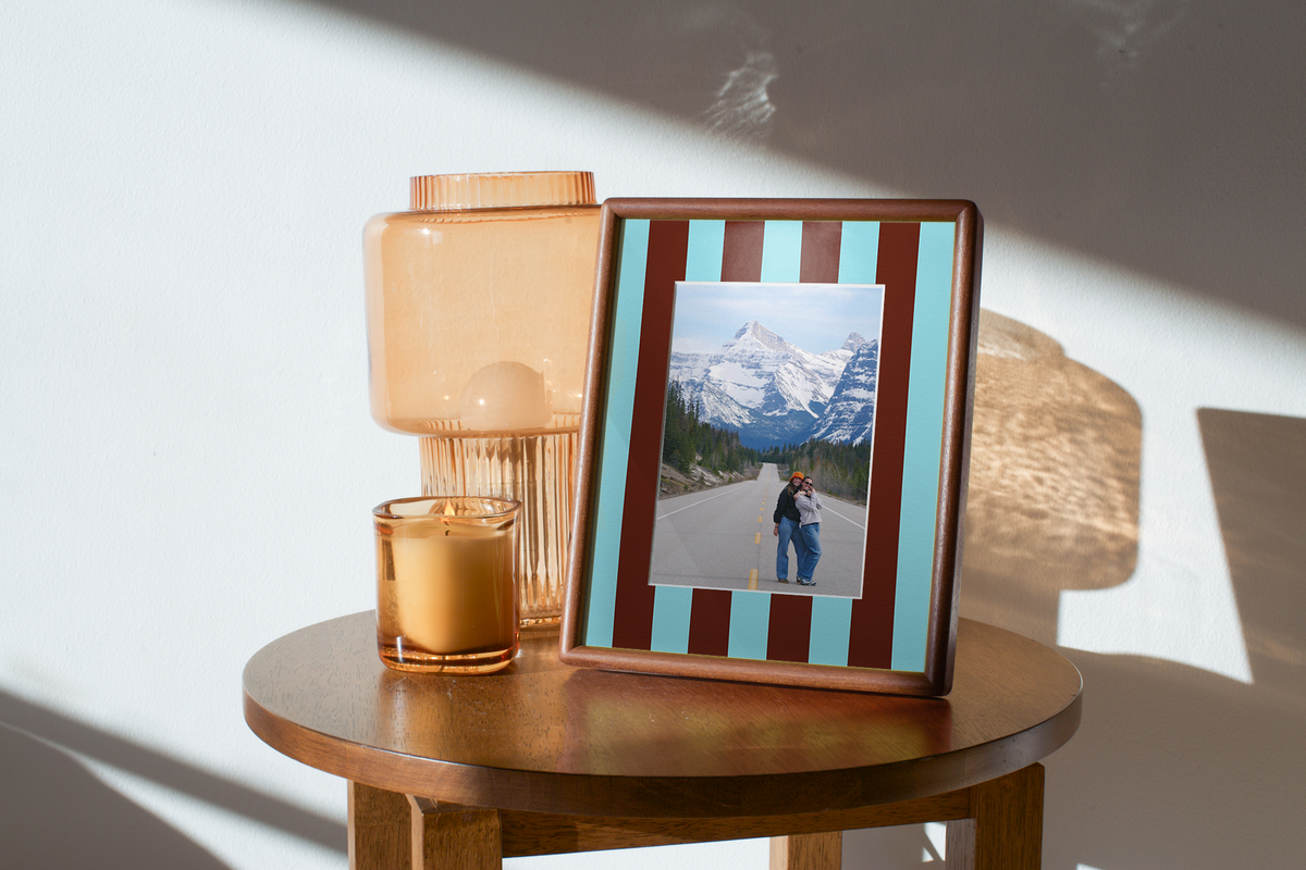 Stripe Photo Mount in Blue